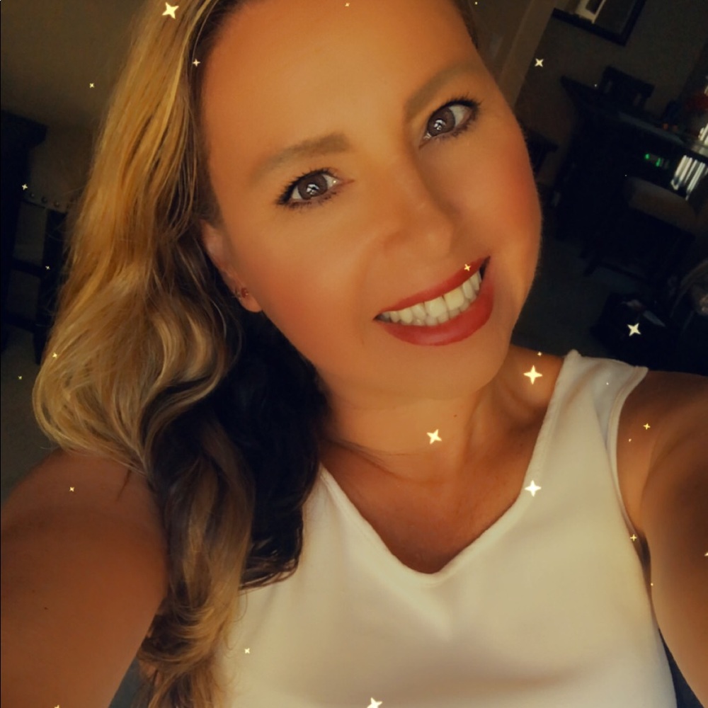 🦋 Open for business 🦋